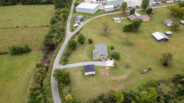 344 Dover Road, Jasper, TN 37347