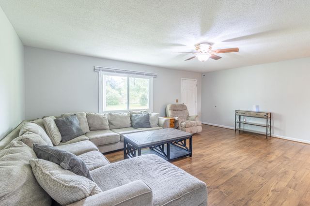 344 Dover Road, Jasper, TN 37347