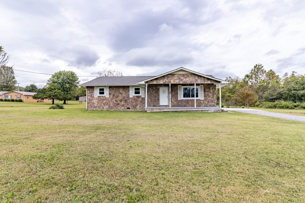 344 Dover Road, Jasper, TN 37347