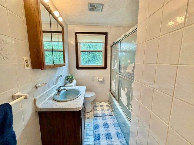 110 Hubbard Ave, Brockton, MA 02301