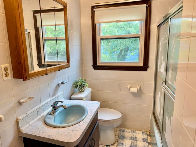 110 Hubbard Ave, Brockton, MA 02301
