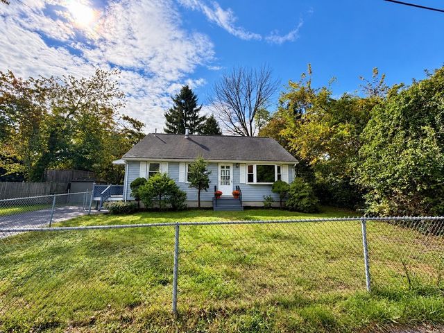 110 Hubbard Ave, Brockton, MA 02301