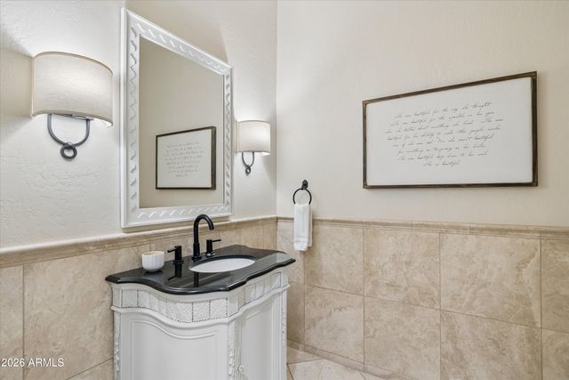 10038 E CORRINE Drive, Scottsdale, AZ 85260
