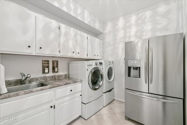 10038 E CORRINE Drive, Scottsdale, AZ 85260