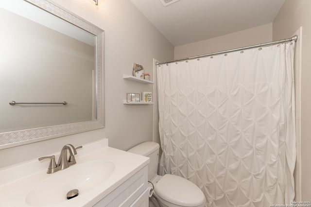 2961 WHITE PINE DR, Schertz, TX 78154