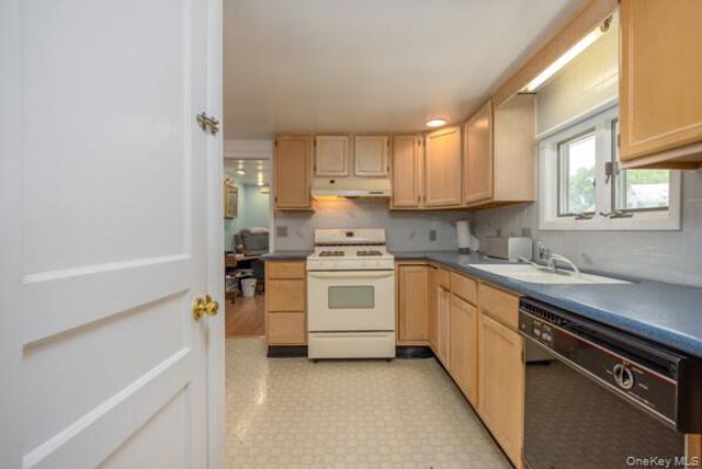 8 Murray Avenue, Goshen, NY 10924