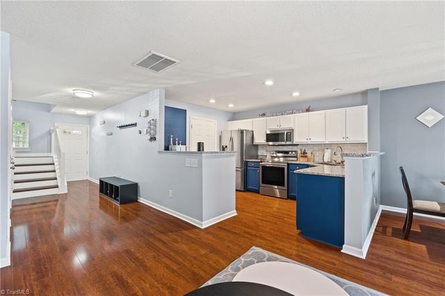 556 Oxford Street, Winston-salem, NC 27103