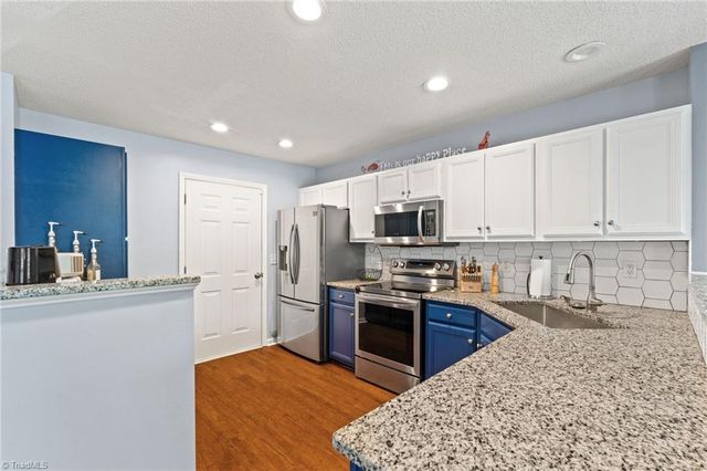 556 Oxford Street, Winston-salem, NC 27103
