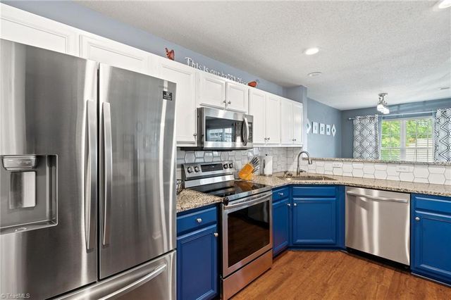 556 Oxford Street, Winston-salem, NC 27103