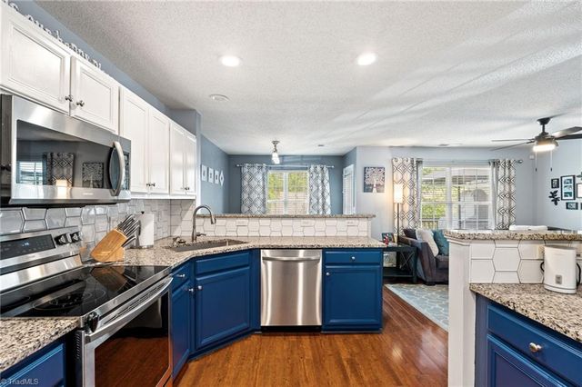 556 Oxford Street, Winston-salem, NC 27103