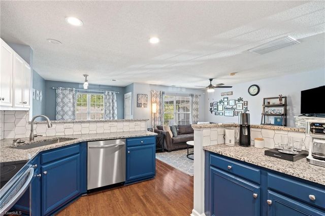 556 Oxford Street, Winston-salem, NC 27103
