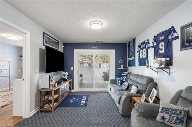 556 Oxford Street, Winston-salem, NC 27103