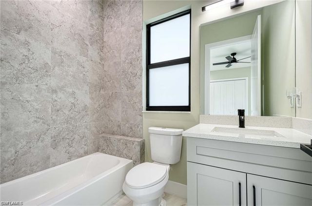 219 33rd AVE NW, Naples, FL 34120