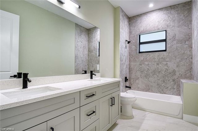 219 33rd AVE NW, Naples, FL 34120