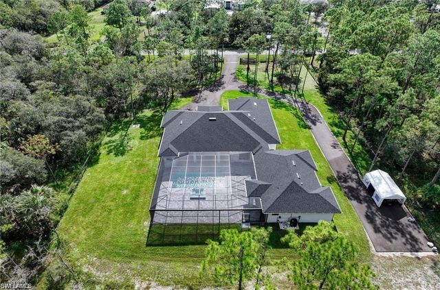 219 33rd AVE NW, Naples, FL 34120