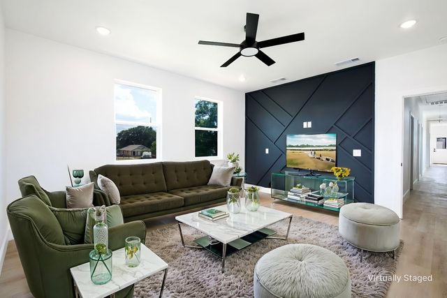 1928 Pueblo Street, Dallas, TX 75212