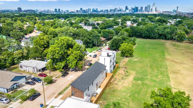 1928 Pueblo Street, Dallas, TX 75212