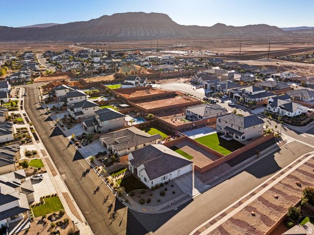 962 E BLACK OAK DR, Washington, UT 84780