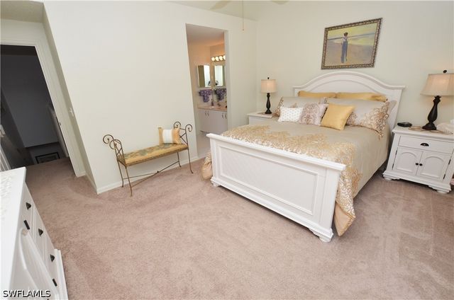 1044 Woodshire LN B210, Naples, FL 34105