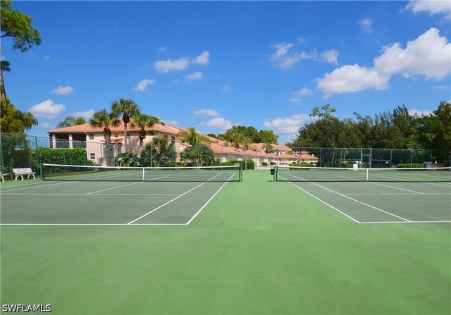 1044 Woodshire LN B210, Naples, FL 34105