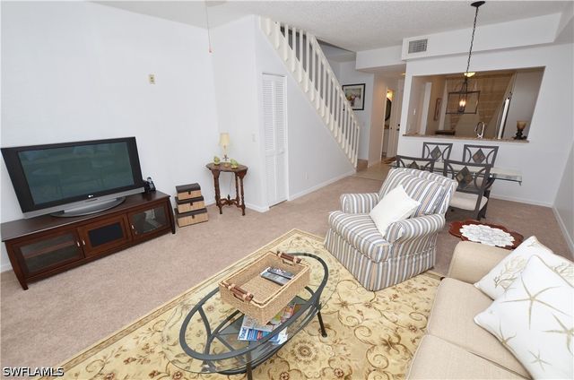 1044 Woodshire LN B210, Naples, FL 34105