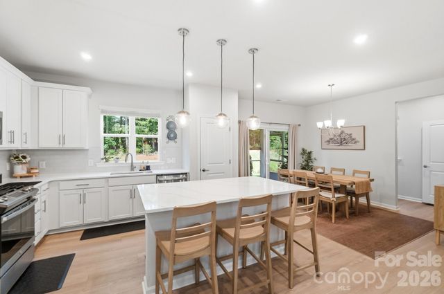 8205 Franklin Trail Street, Mint Hill, NC 28227