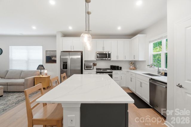 8205 Franklin Trail Street, Mint Hill, NC 28227