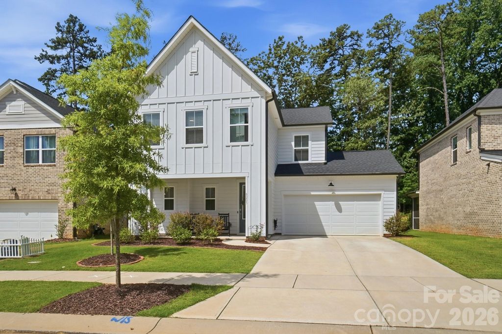 8205 Franklin Trail Street, Mint Hill, NC 28227