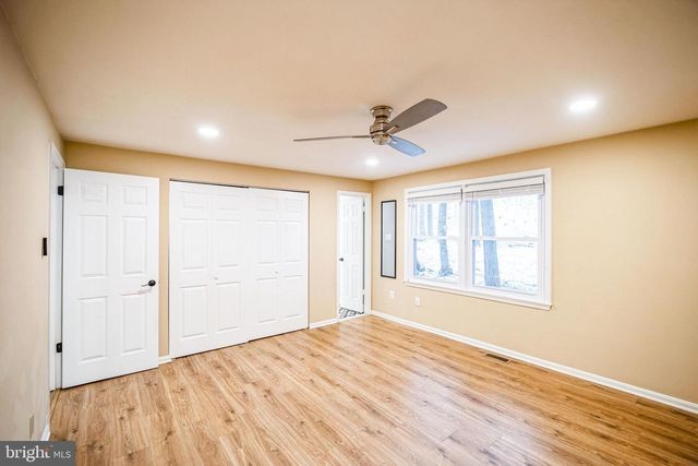 16080 DEER PARK DR, Dumfries, VA 22025