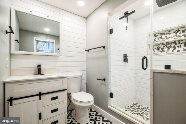 16080 DEER PARK DR, Dumfries, VA 22025