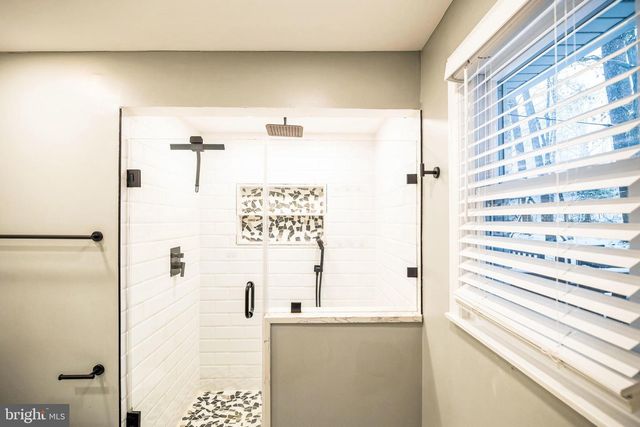 16080 DEER PARK DR, Dumfries, VA 22025