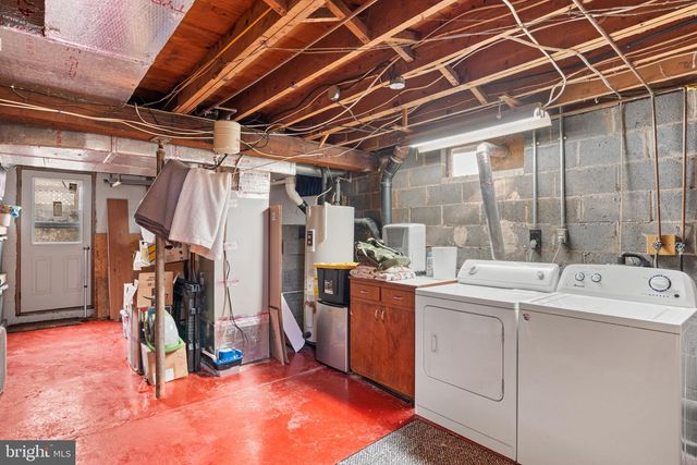 1 ASH LANE, Cleona, PA 17042