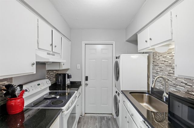 13915 Brookgreen Drive, Dallas, TX 75240