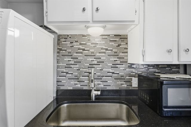13915 Brookgreen Drive, Dallas, TX 75240