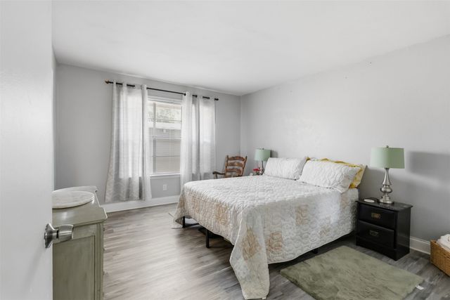 13915 Brookgreen Drive, Dallas, TX 75240