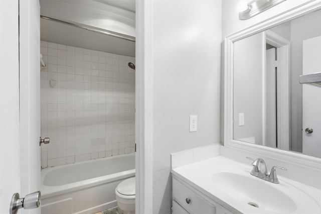 13915 Brookgreen Drive, Dallas, TX 75240