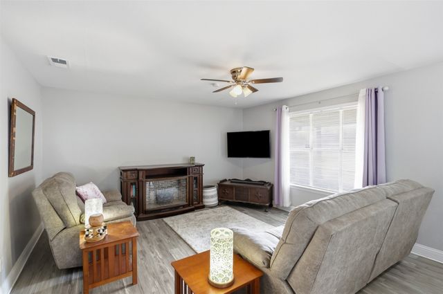 13915 Brookgreen Drive, Dallas, TX 75240