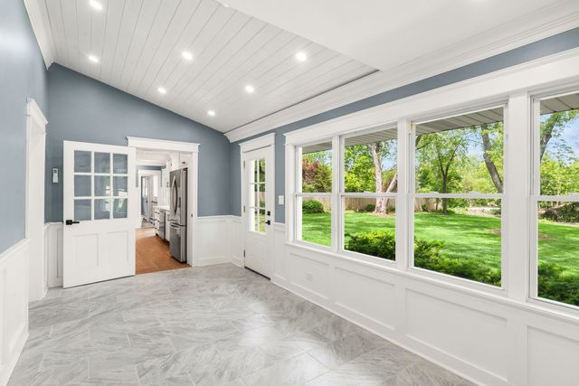 1010 W Elm Street, Palatine, IL 60067