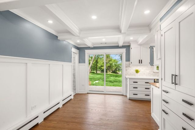 1010 W Elm Street, Palatine, IL 60067
