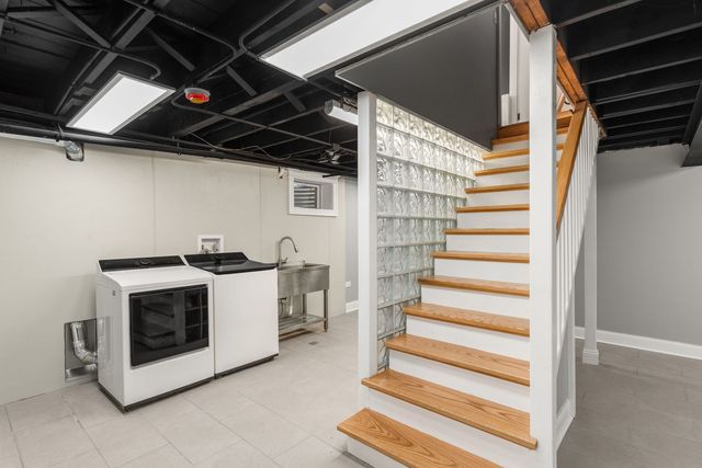 1010 W Elm Street, Palatine, IL 60067