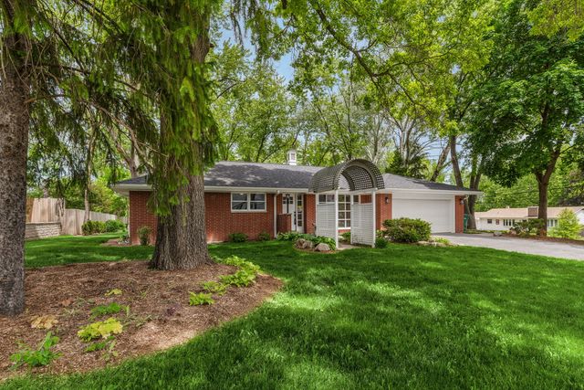 1010 W Elm Street, Palatine, IL 60067