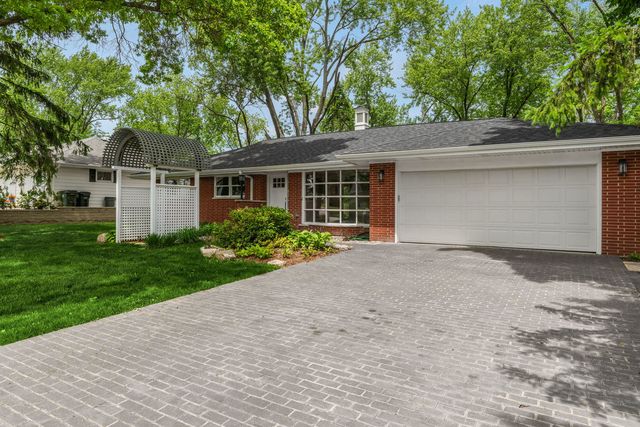 1010 W Elm Street, Palatine, IL 60067
