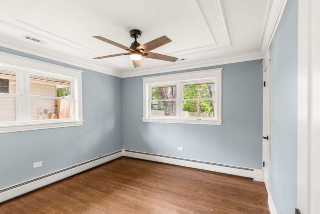 1010 W Elm Street, Palatine, IL 60067
