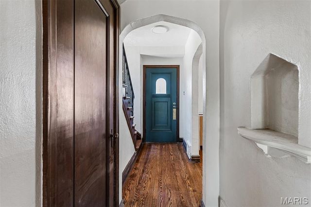 6550 Walsh Street, St Louis, MO 63109