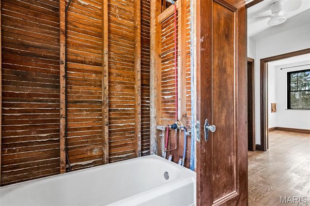 6550 Walsh Street, St Louis, MO 63109
