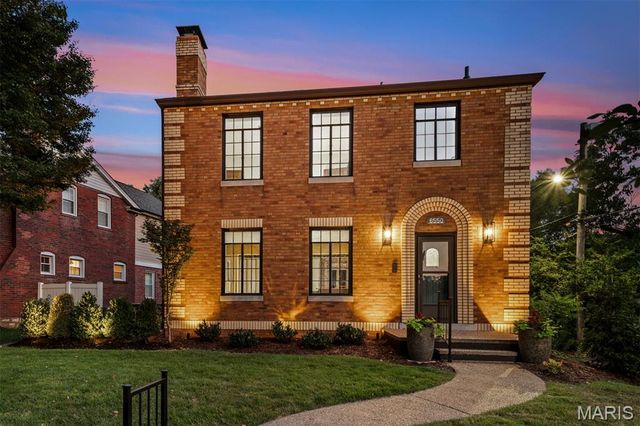 6550 Walsh Street, St Louis, MO 63109