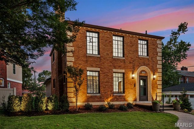 6550 Walsh Street, St Louis, MO 63109