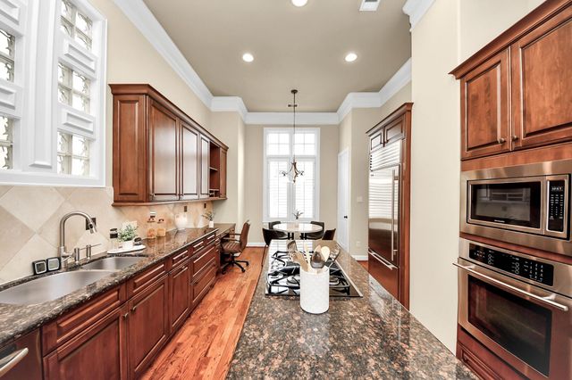 2407 Brazoria Street B, Houston, TX 77019