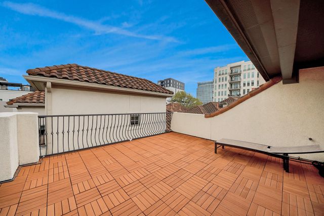 2407 Brazoria Street B, Houston, TX 77019