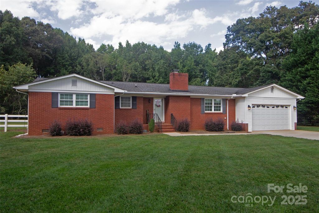 14601 Phillips Road, Matthews, NC 28105